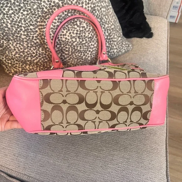 Coach Pink Floral Daisy Bleeker Signature Leather Shoulder Tote Bag - Picture 6 of 9